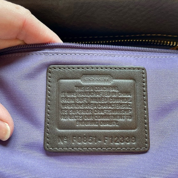 Coach Chelsea EUC Shoulder Tote Bag - Picture 4 of 12